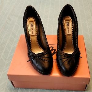 SM New York black heels
